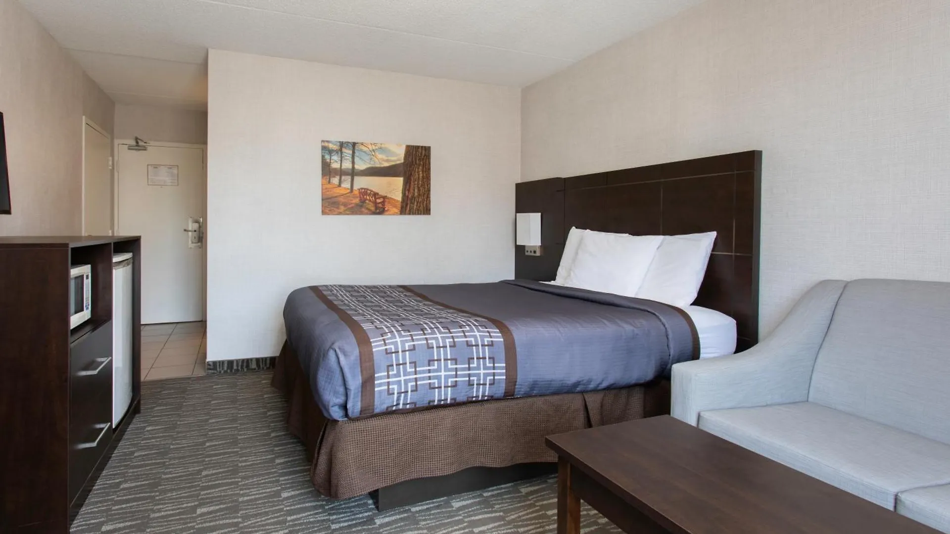 Super 5 Inn Mississauga