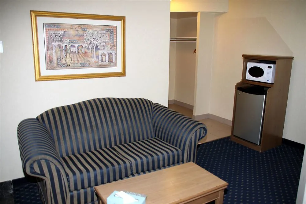 Super 5 Inn Mississauga Motel