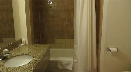 Super 5 Inn Mississauga Motel