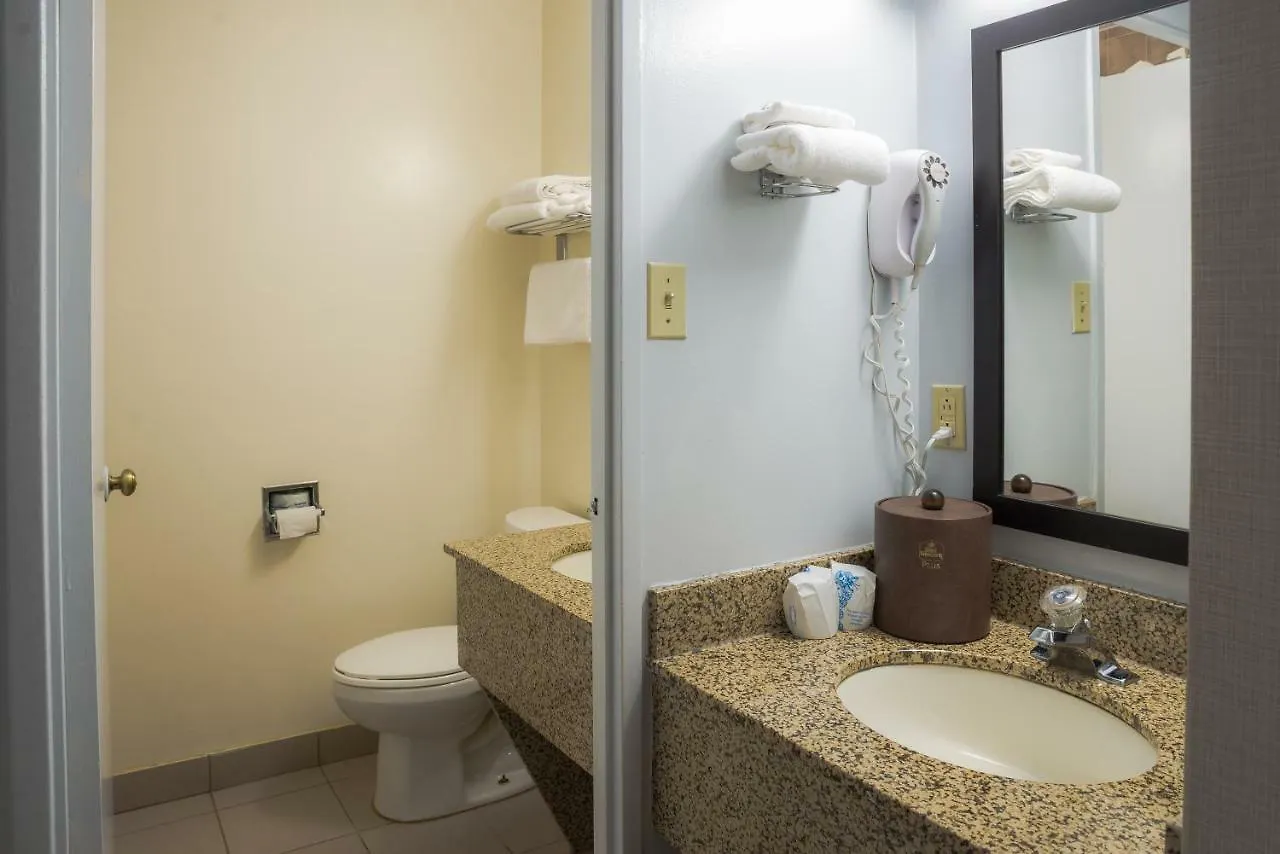 Motel Super 5 Inn Mississauga